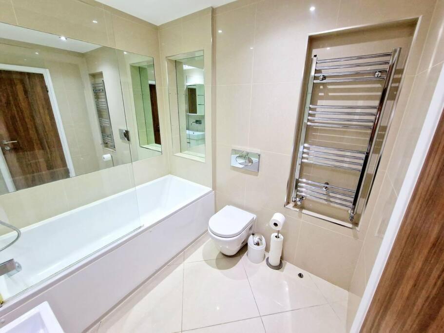 Modern Hyde Park Home With Private Entrance & Private Back Patio Near Bayswater & Paddington Stations London Eksteriør billede